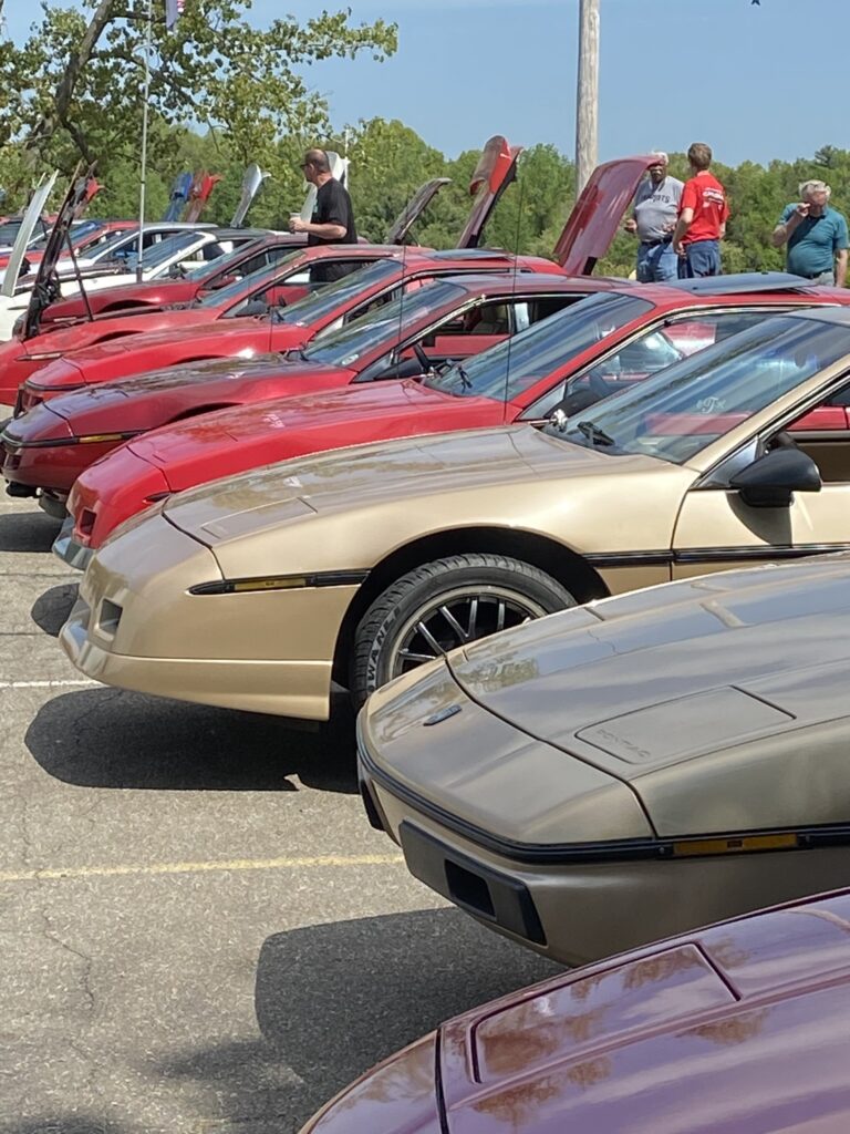 Swapmeet at the FieroStore 2023